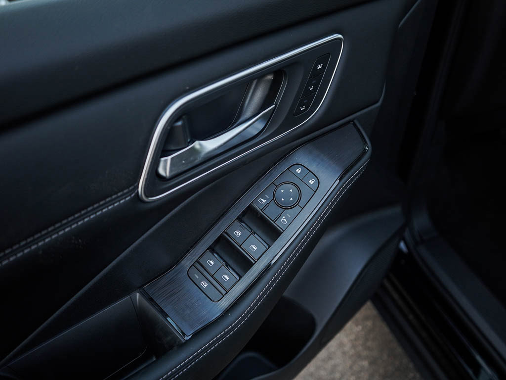 New 2026 Nissan Rogue Platinum AWD/4WD image 19