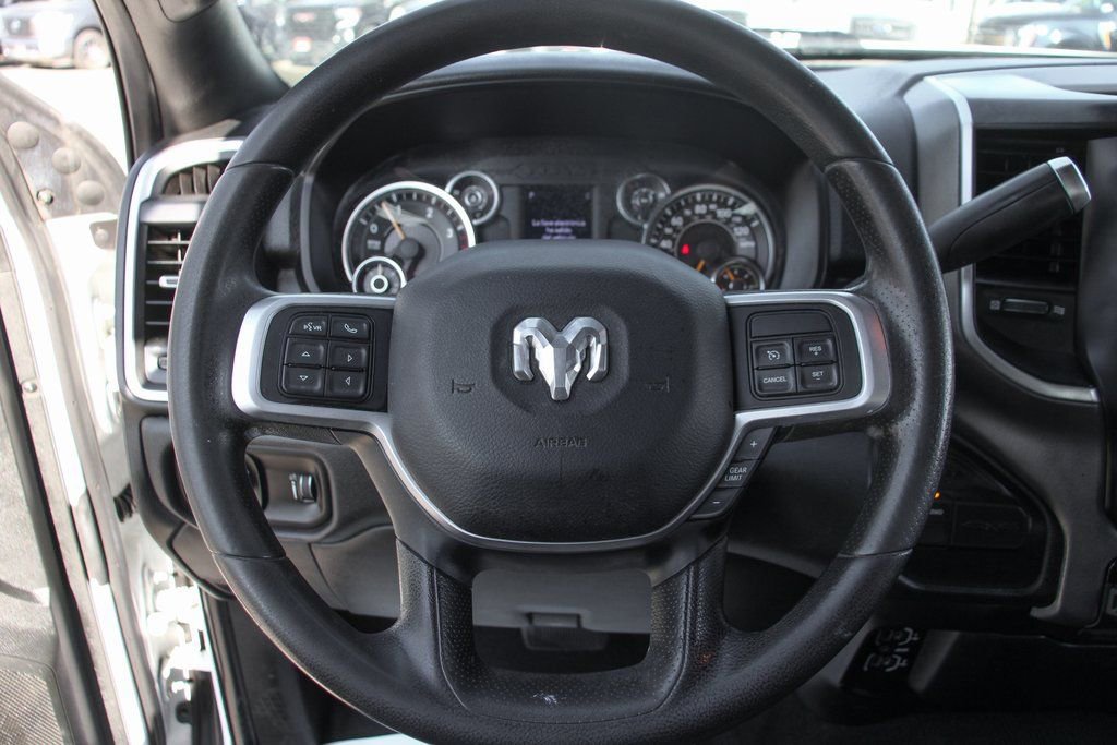 Used 2021 RAM 3500 Big Horn image 23