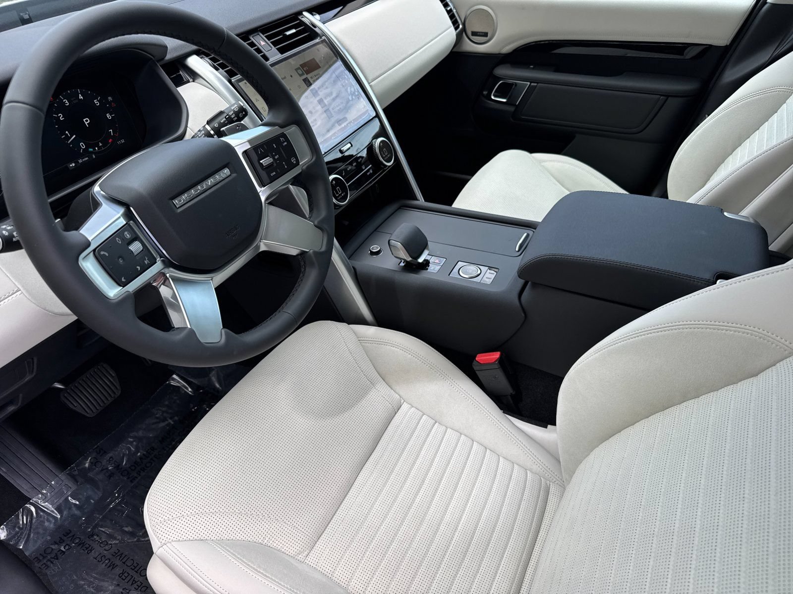 New 2026 Land Rover Discovery S AWD/4WD image 10