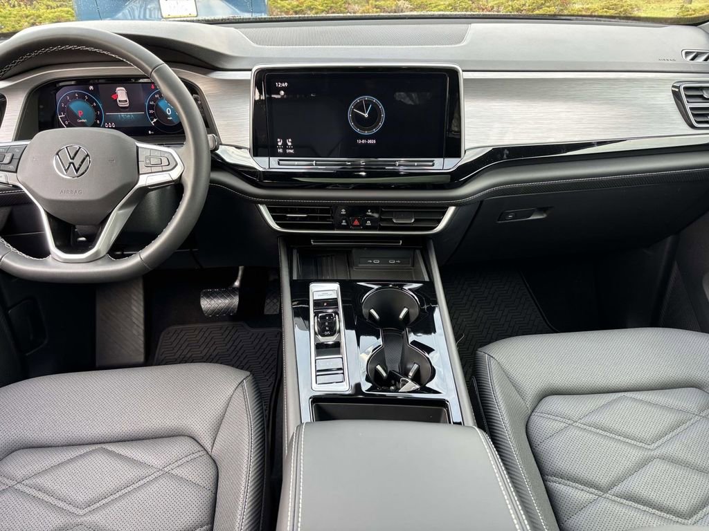 New 2026 Volkswagen Atlas Cross Sport SE image 30
