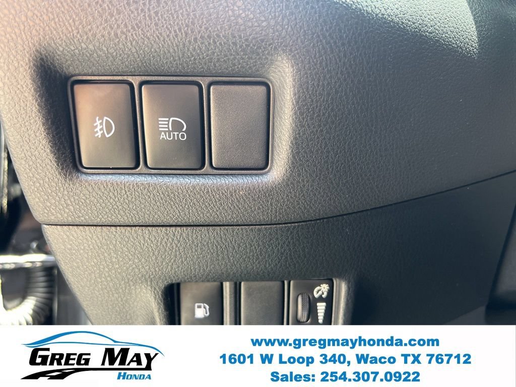 Used 2019 Toyota C-HR Limited FWD image 24