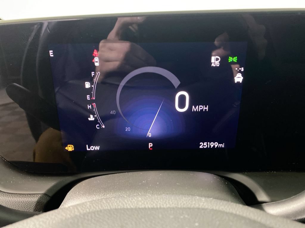 Certified 2024 Buick Encore GX Preferred FWD image 15