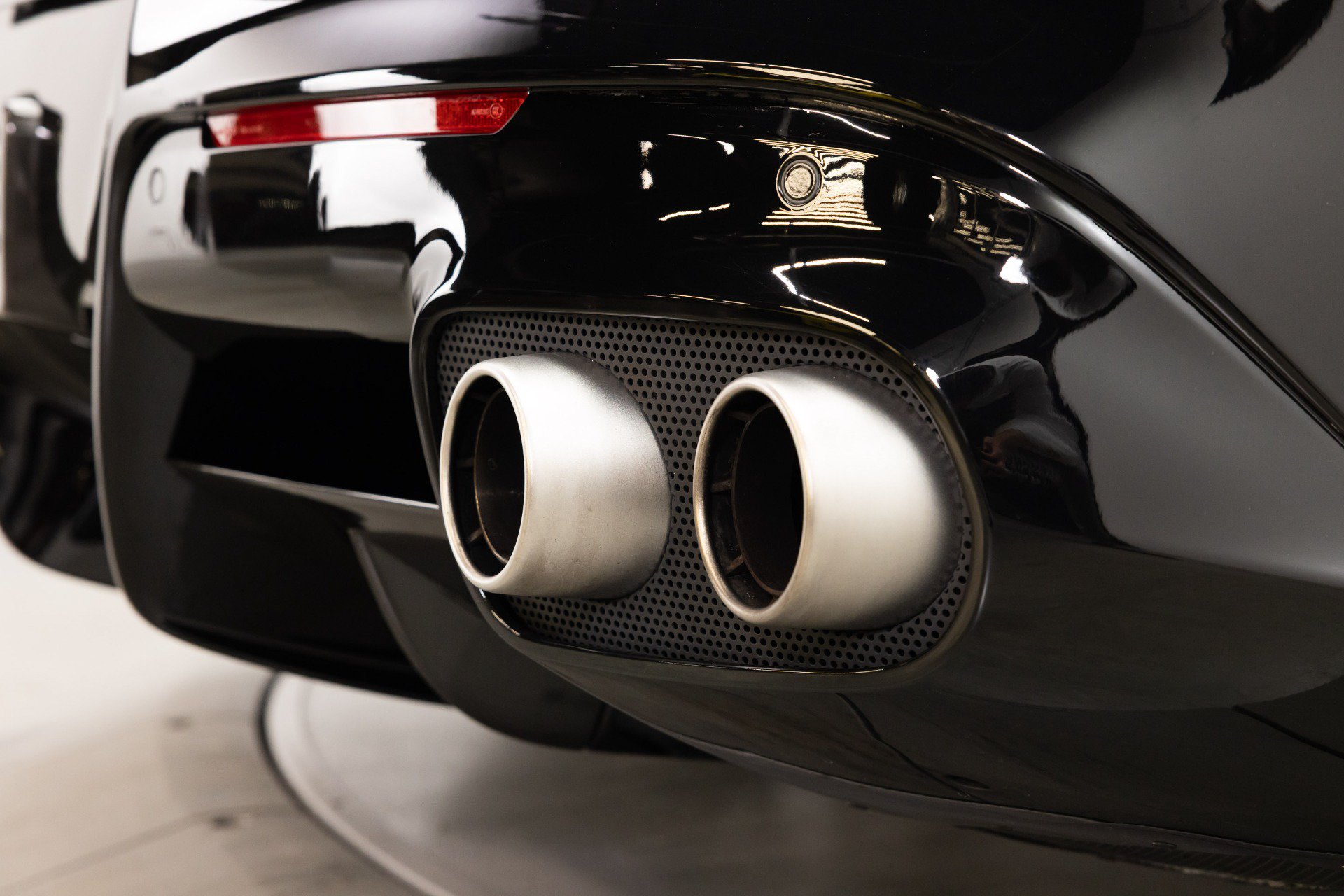 Certified 2014 Ferrari F12 Berlinetta RWD image 48