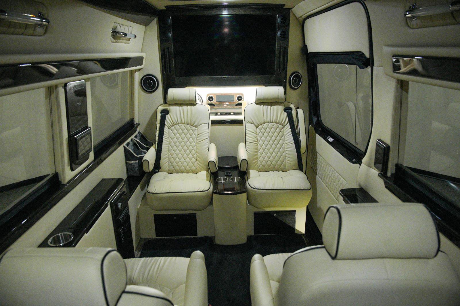 Used 2020 Mercedes-Benz Sprinter 3500 image 31