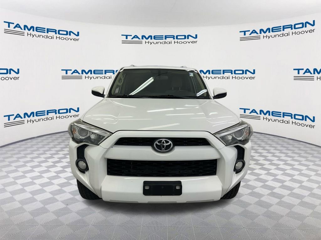 Used 2018 Toyota 4Runner SR5 AWD/4WD image 8