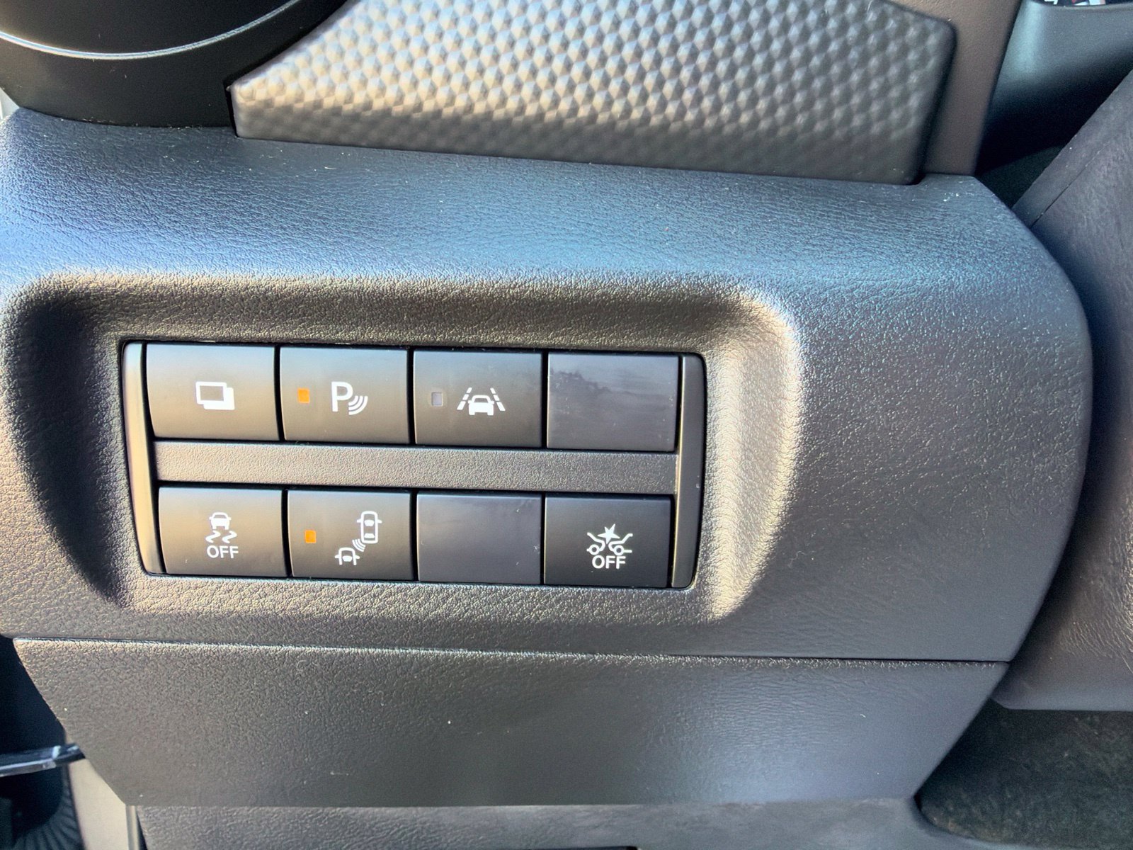 Used 2024 Nissan Kicks S FWD image 13