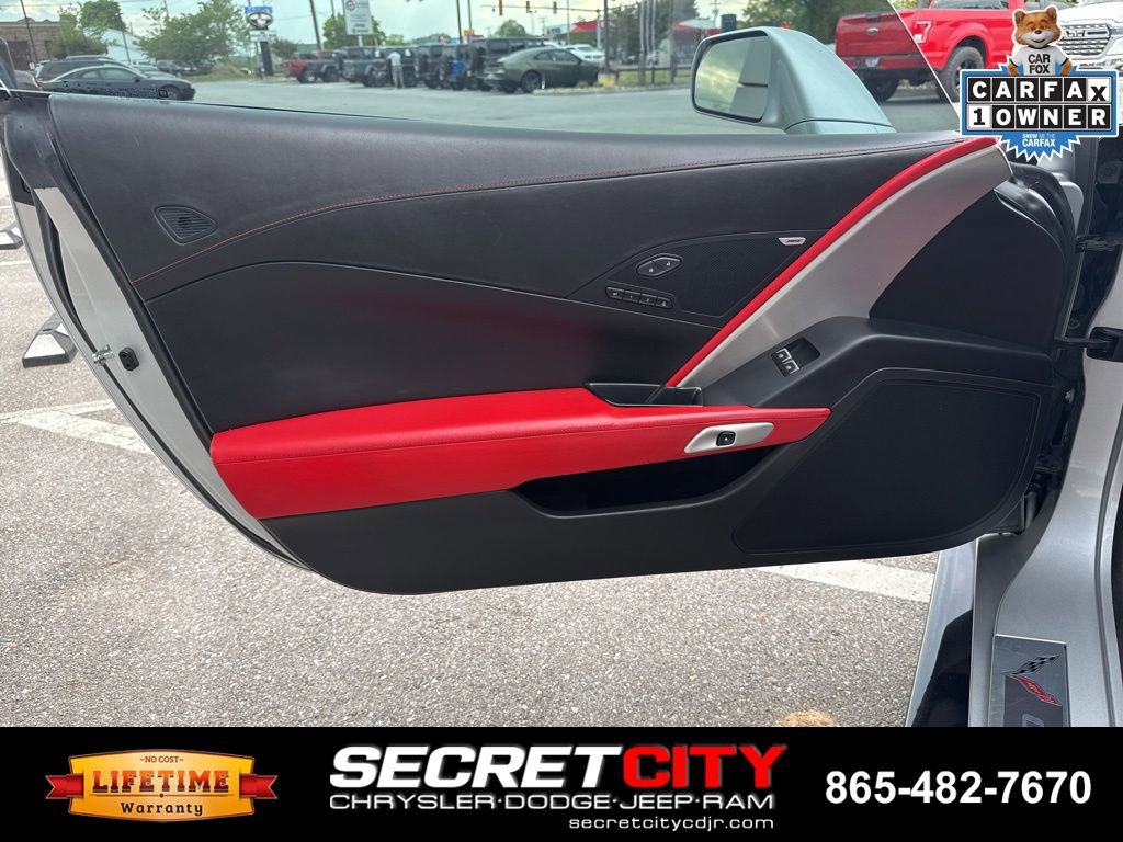 Used 2016 Chevrolet Corvette Z06 w/ 3LZ Preferred Equipment Group image 23