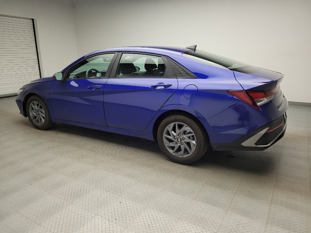 Used 2024 Hyundai Elantra SEL FWD image 3