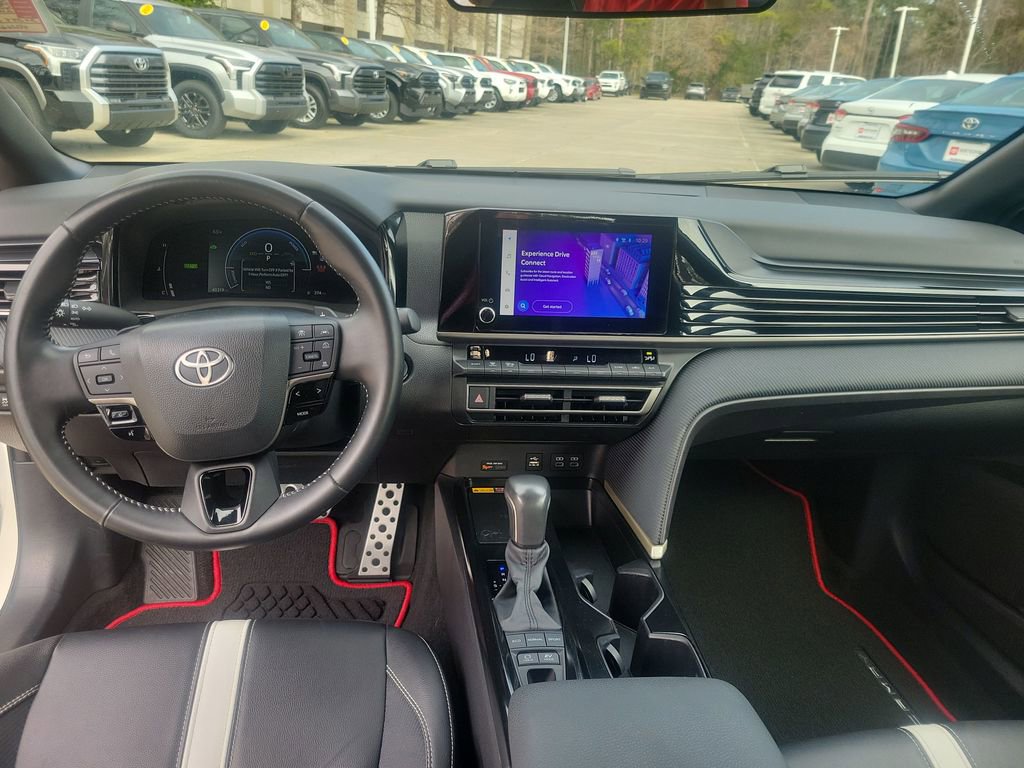 Certified 2025 Toyota Camry SE image 17