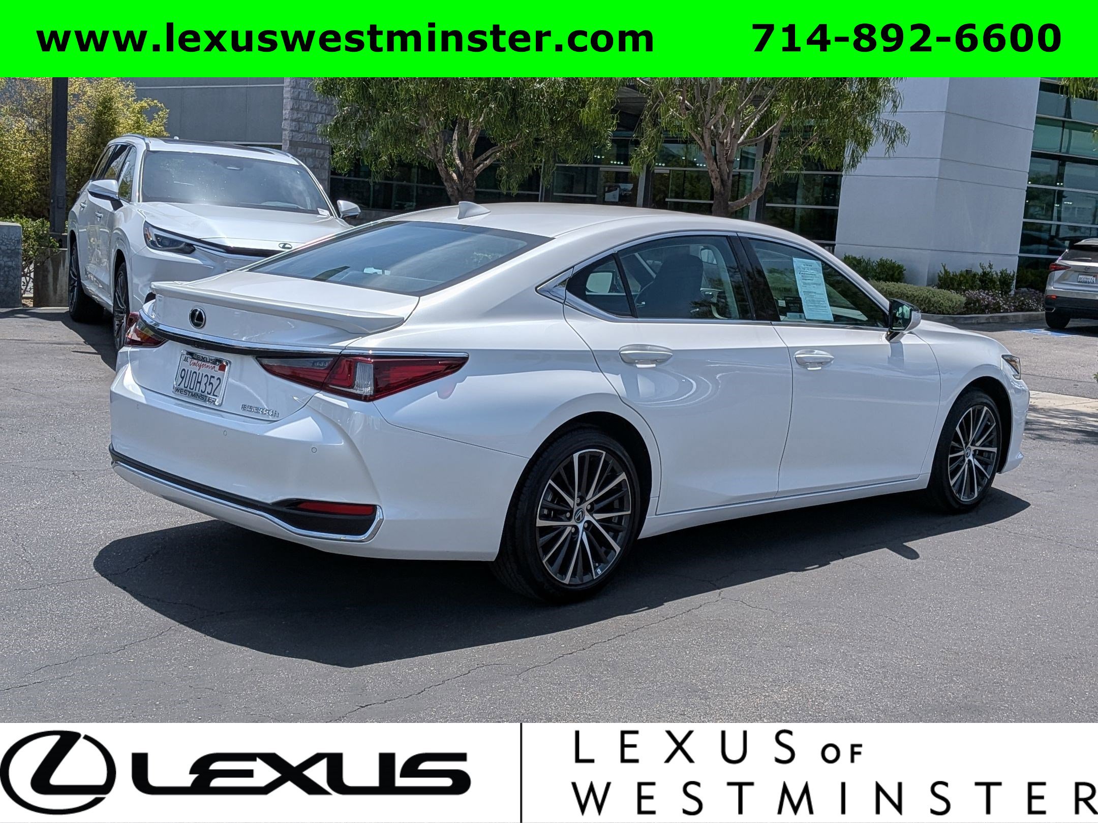 Certified 2025 Lexus ES 300h w/ Premium Package FWD image 8