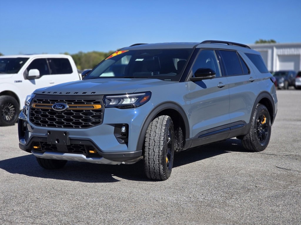 New 2026 Ford Explorer Tremor image 3