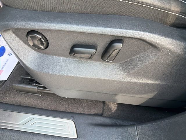 Certified 2023 Volkswagen Atlas SE w/ Black Wheel Package image 11