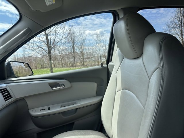 Used 2011 Chevrolet Traverse LT w/ Personal Connectivity Package image 30