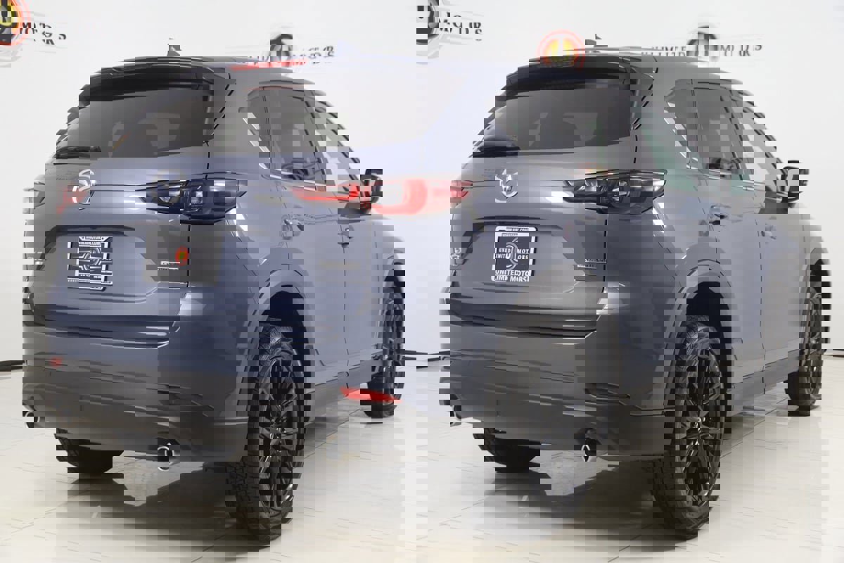 Used 2025 MAZDA CX-5 Carbon Edition image 3