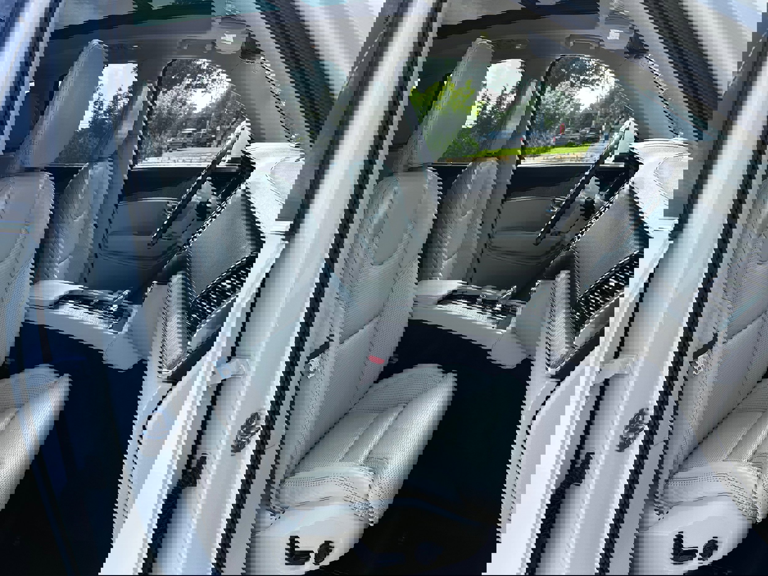 Certified 2023 Volvo XC90 B6 Ultimate image 10