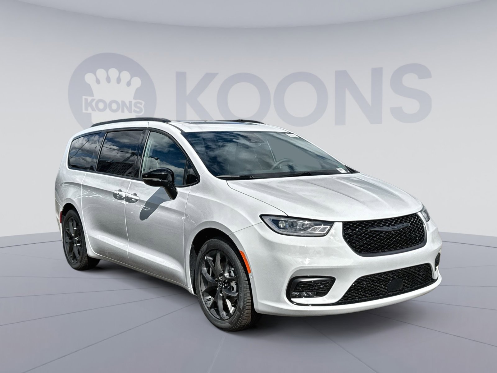 New 2026 Chrysler Pacifica Limited w/ S Appearance Package image 10