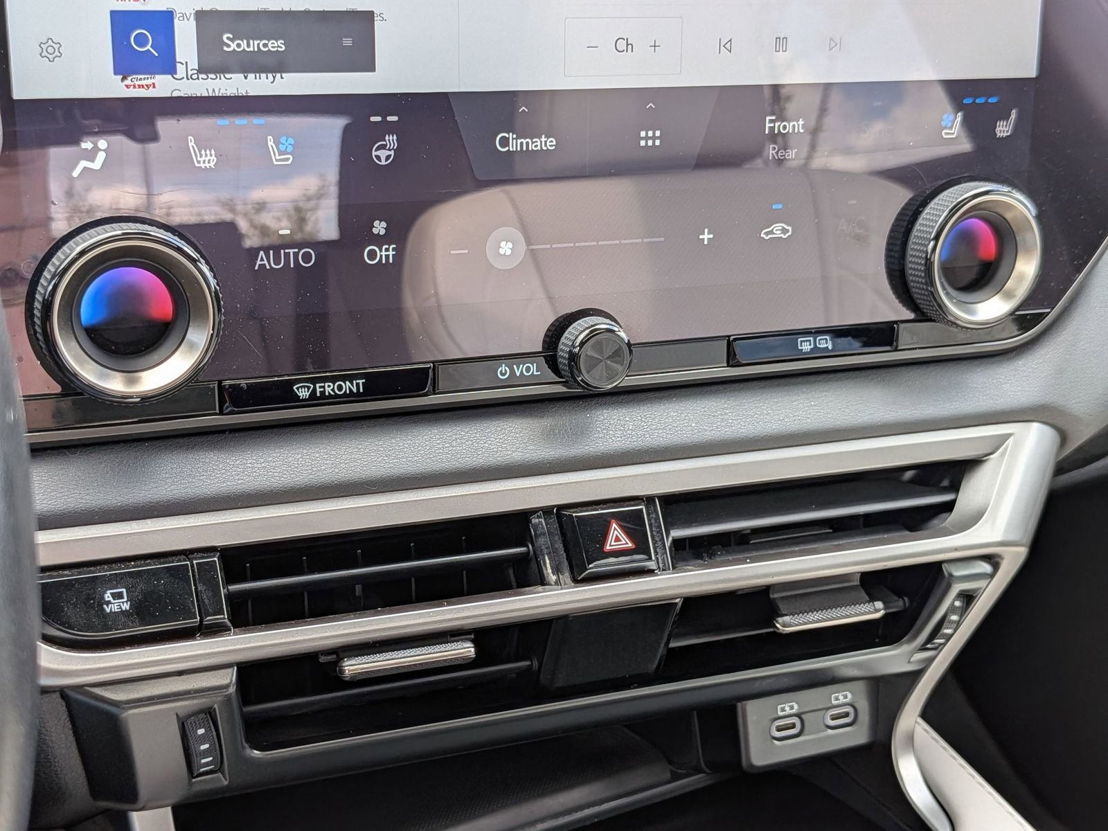 Used 2024 Lexus RX 350 Premium w/ Convenience Package image 23