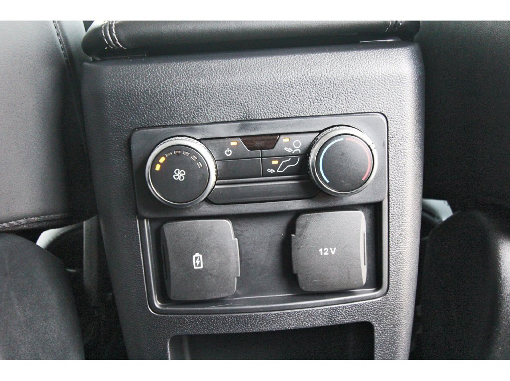 Used 2021 Ford Explorer XLT w/ Equipment Group 202A RWD image 15