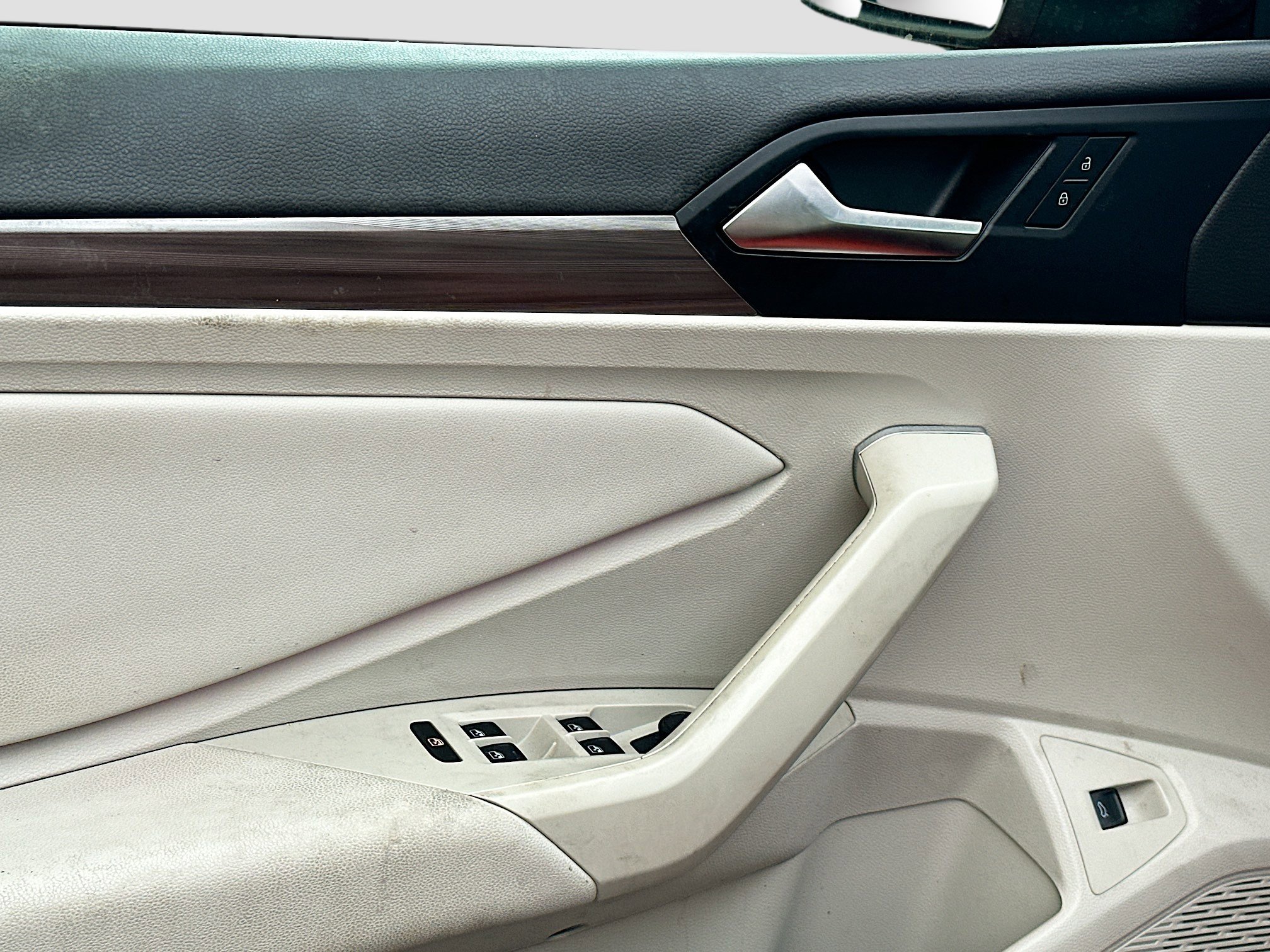 Used 2020 Volkswagen Jetta SEL image 16