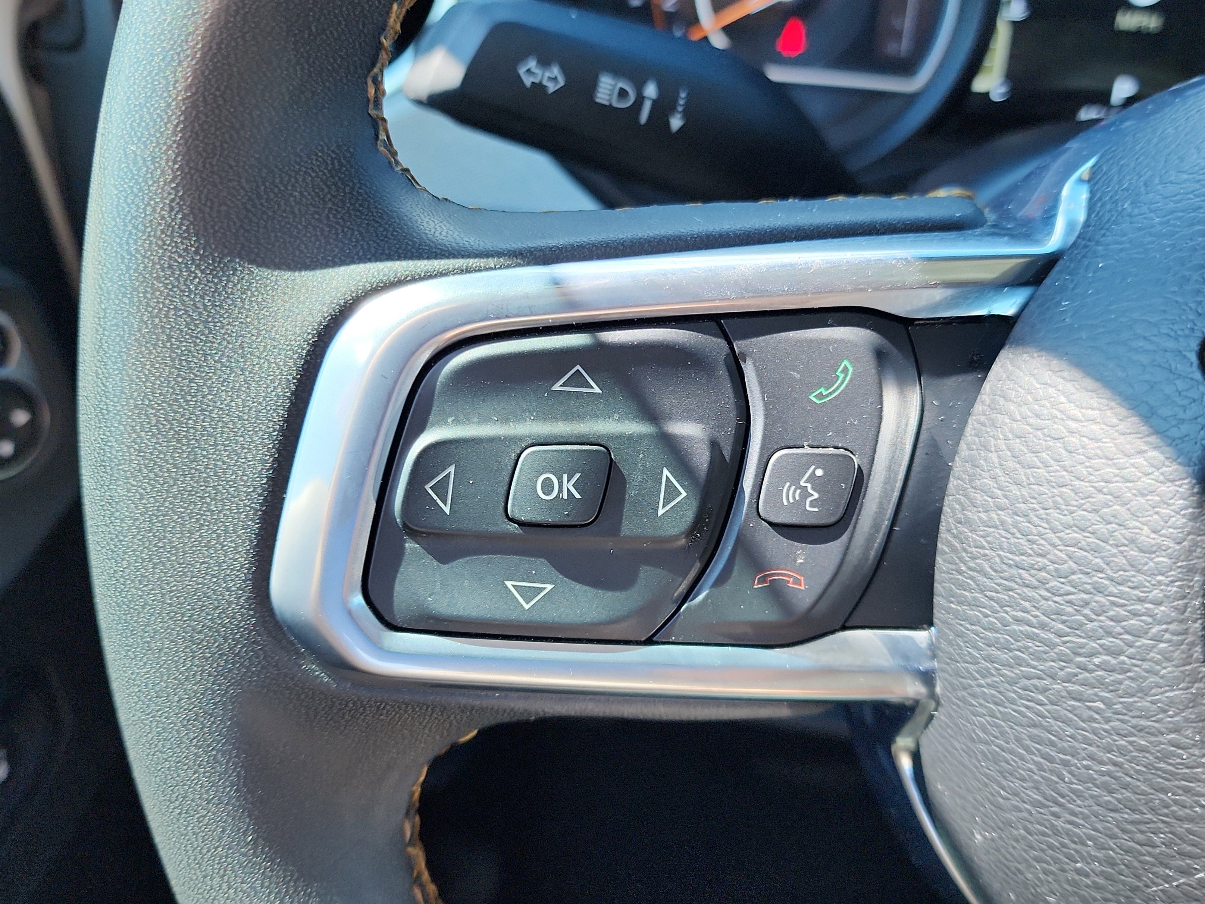 Used 2024 Jeep Wrangler Sahara image 19