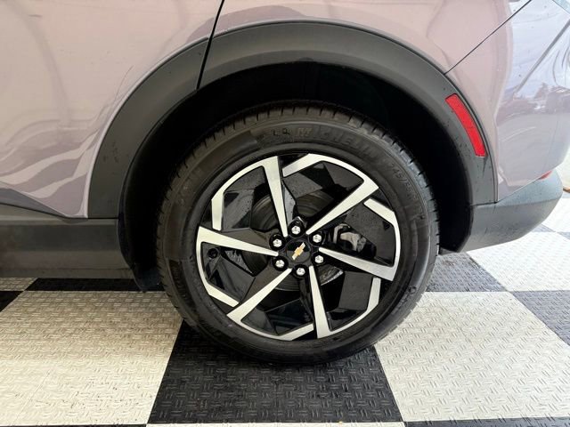 New 2026 Chevrolet Equinox EV LT FWD image 11
