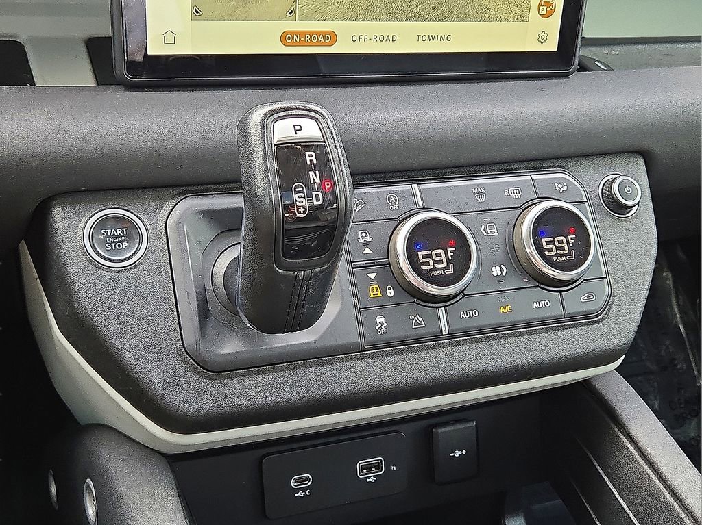 Used 2021 Land Rover Defender 110 SE image 29