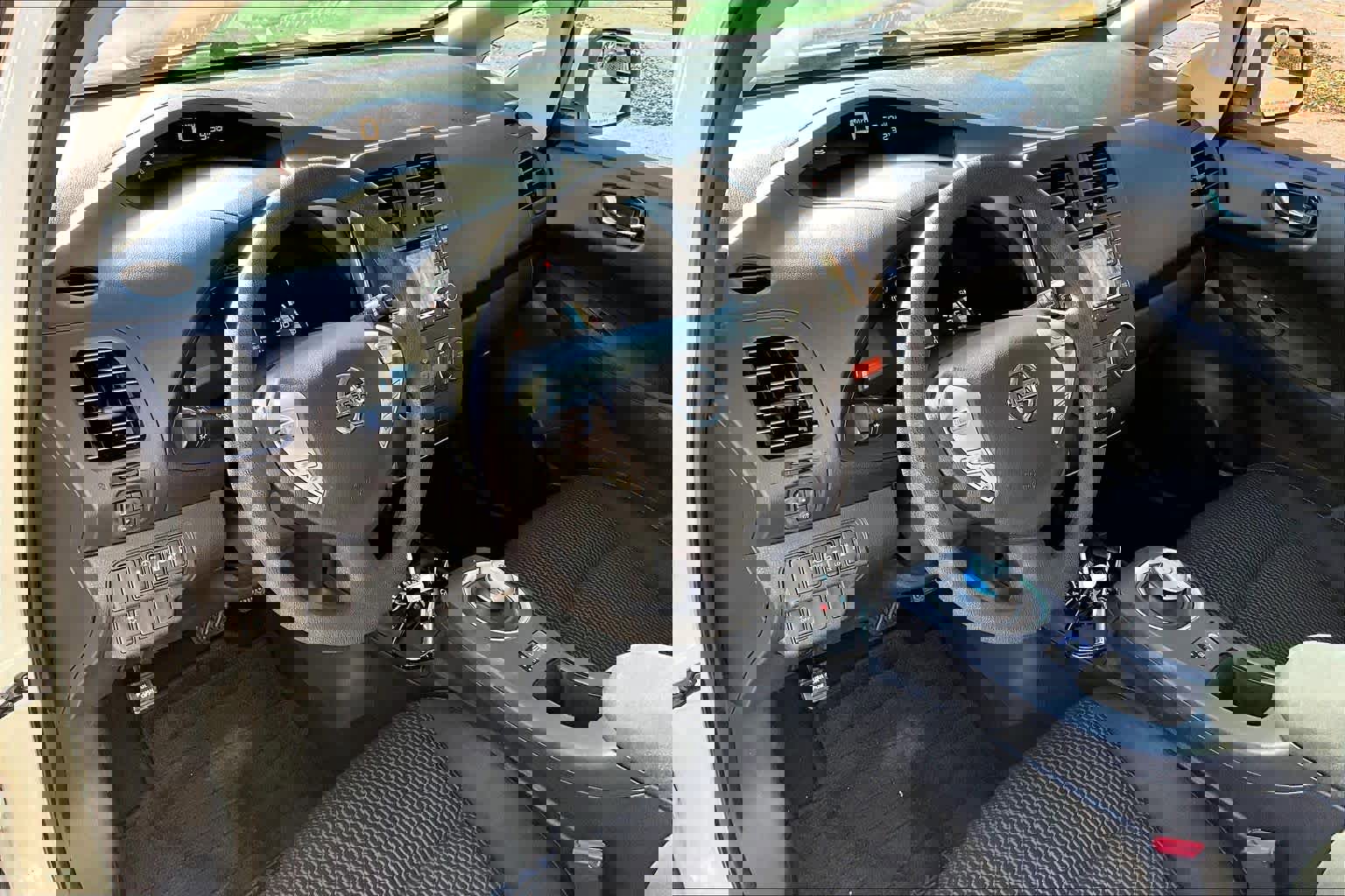 Used 2017 Nissan Leaf S w/ Charge Package image 15