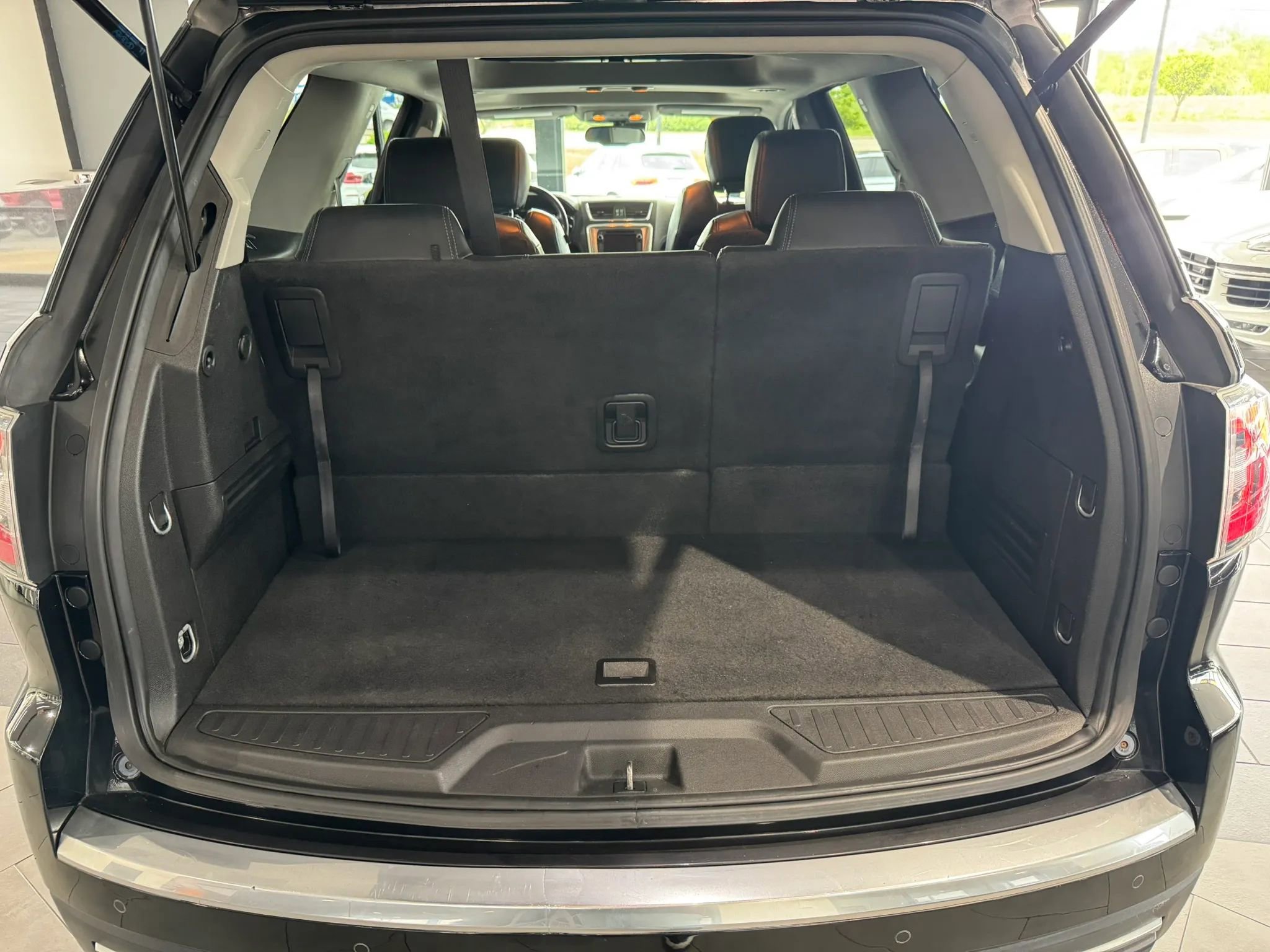 Used 2016 GMC Acadia SLT w/ Premium Edition FWD image 35