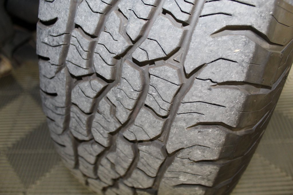 Used 2024 Toyota Tacoma TRD Off-Road image 23