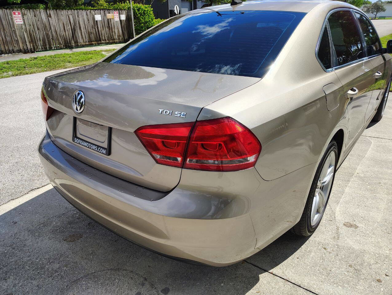 Used 2015 Volkswagen Passat TDI SE image 11