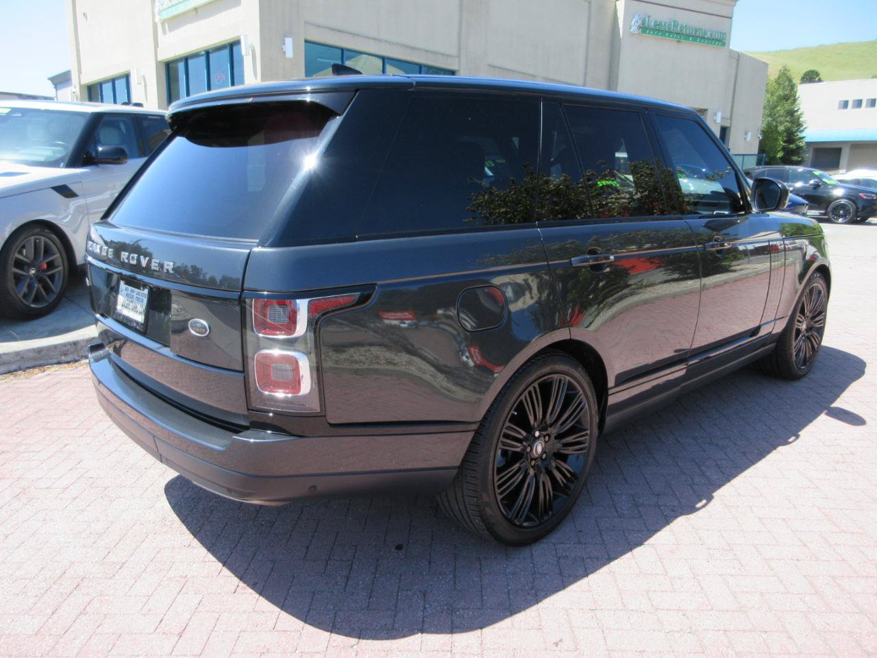 Used 2019 Land Rover Range Rover Supercharged AWD/4WD image 2