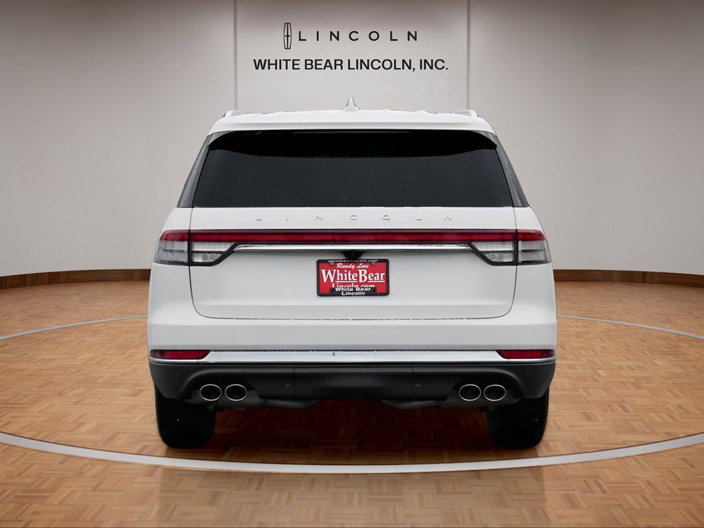 Used 2023 Lincoln Aviator AWD w/ Premium Package image 6