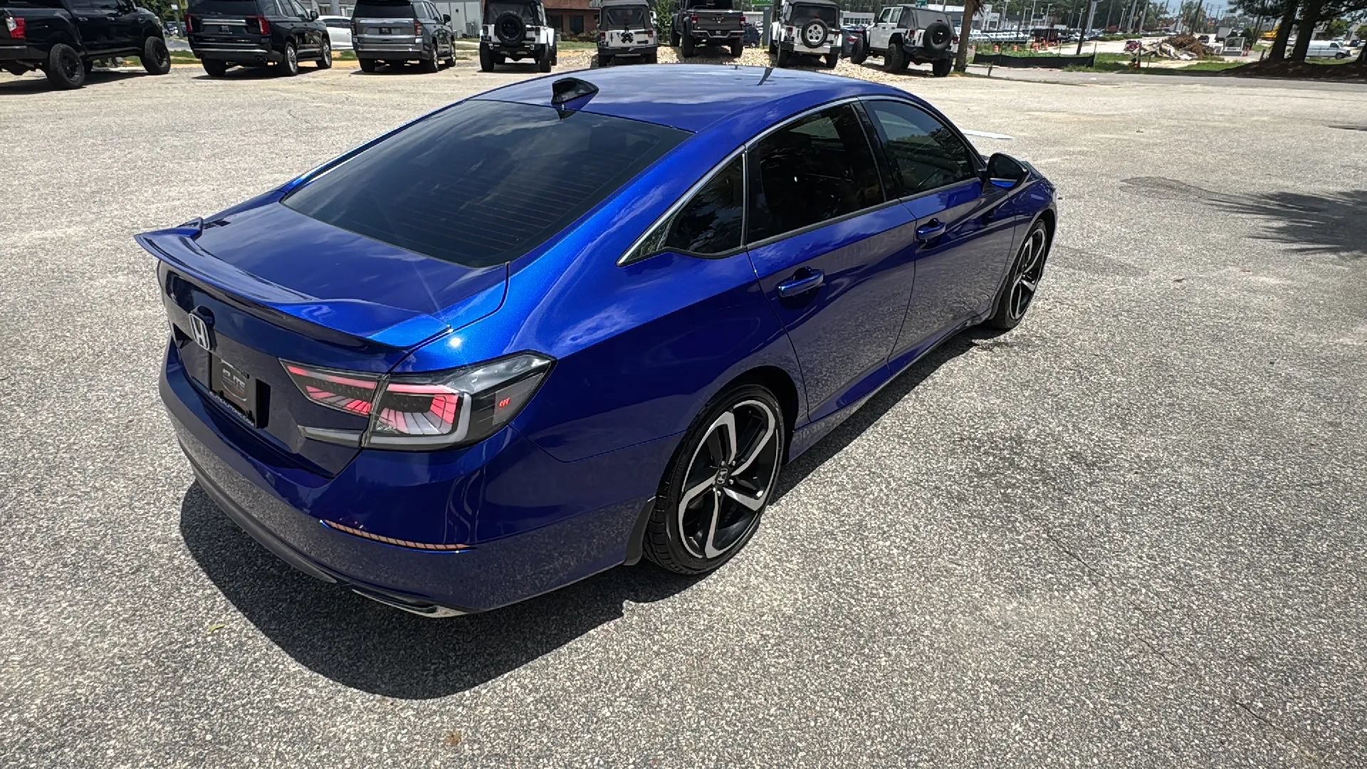 Used 2022 Honda Accord Sport image 4
