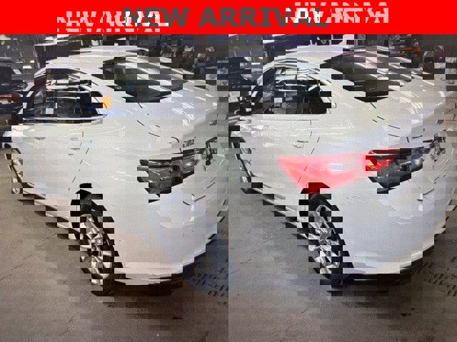 Used 2024 Chevrolet Malibu LT image 8