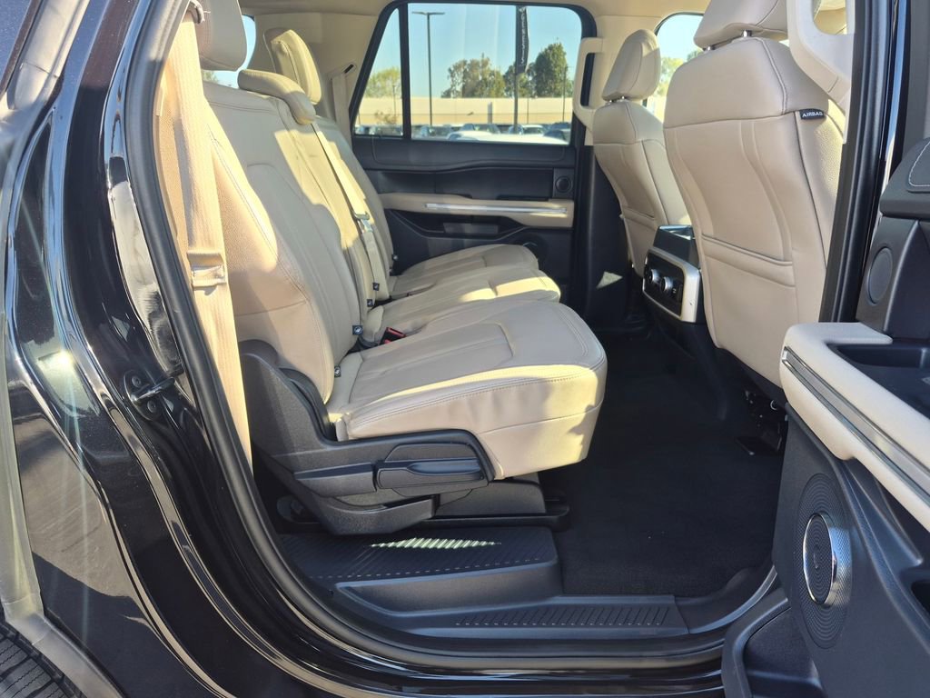 Used 2024 Ford Expedition Max Limited image 29