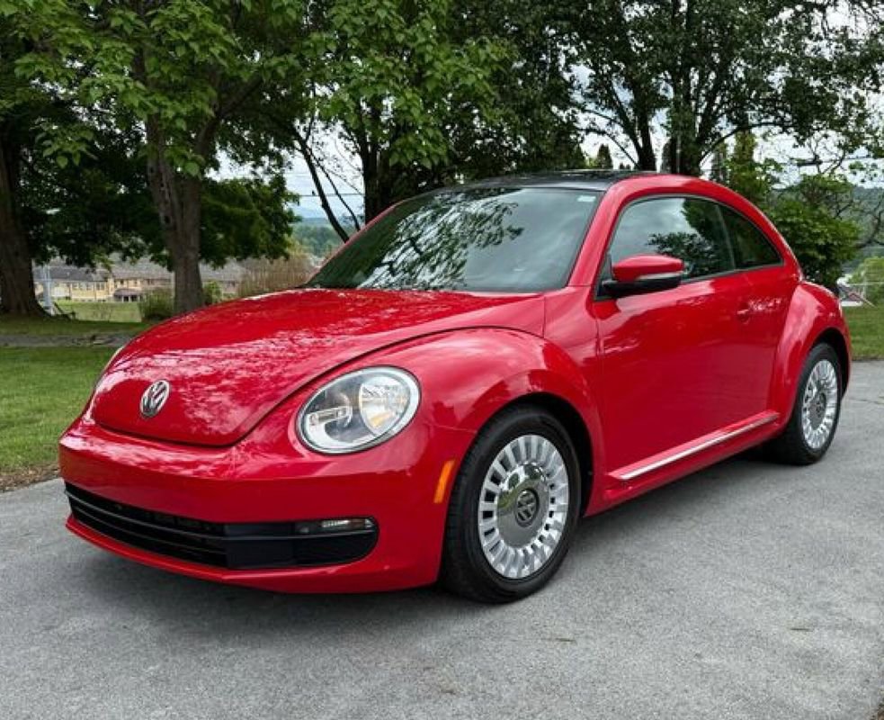 Used 2013 Volkswagen Beetle 2.5 FWD image 5