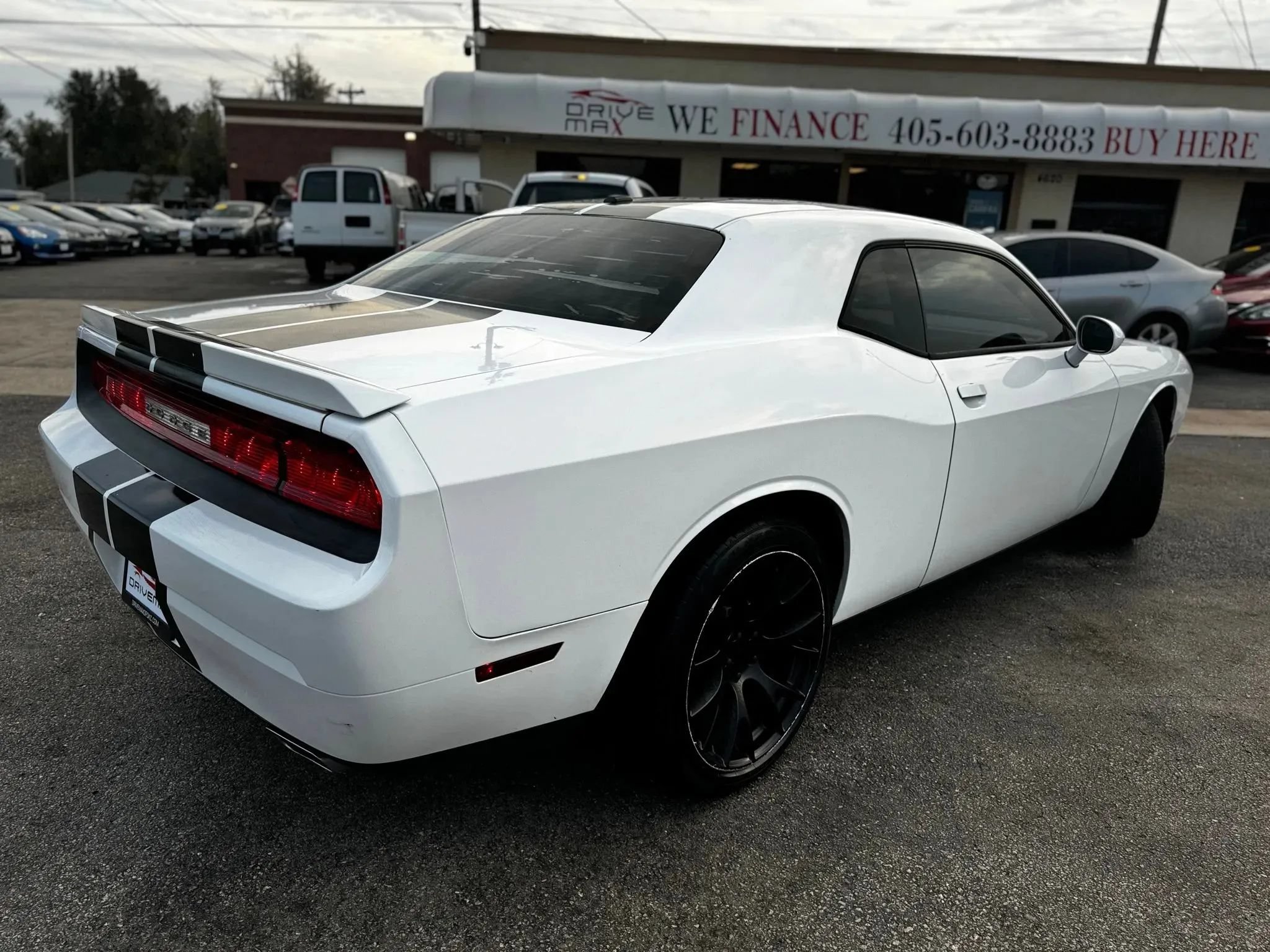 Used 2012 Dodge Challenger SXT Plus RWD image 6