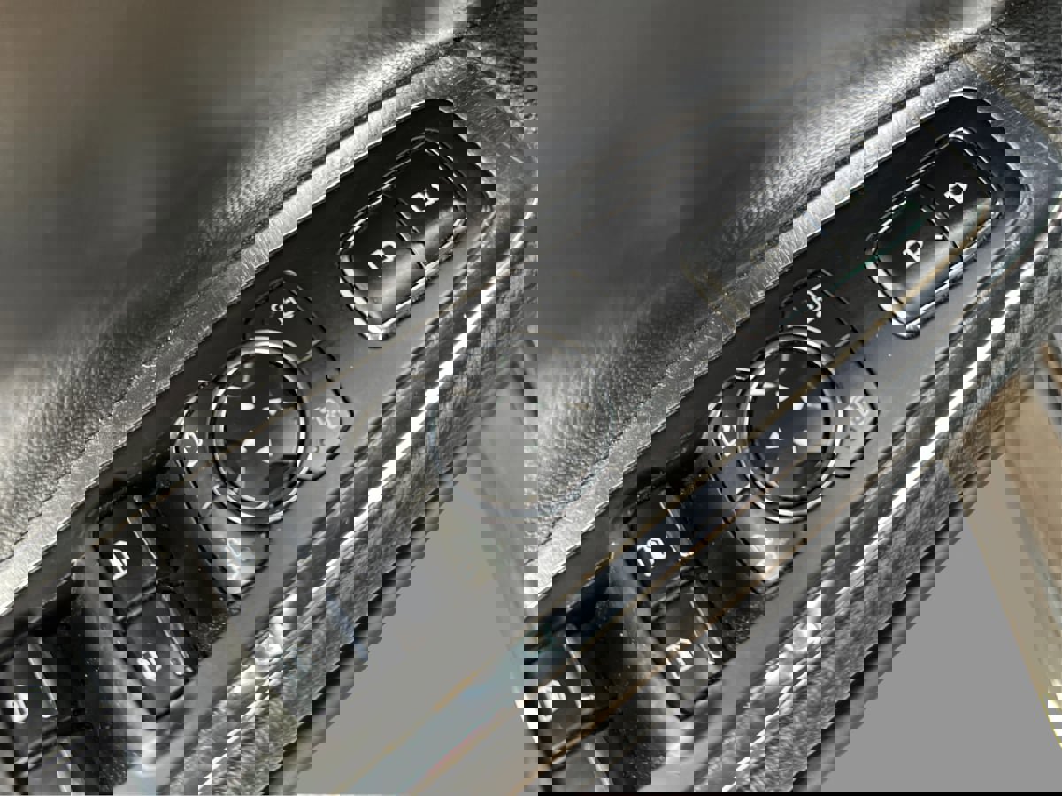 Used 2020 Lincoln Continental FWD image 31