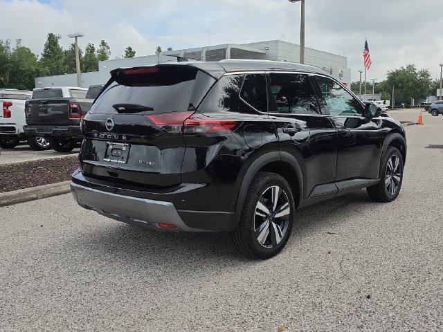 Certified 2026 Nissan Rogue SL AWD/4WD image 8