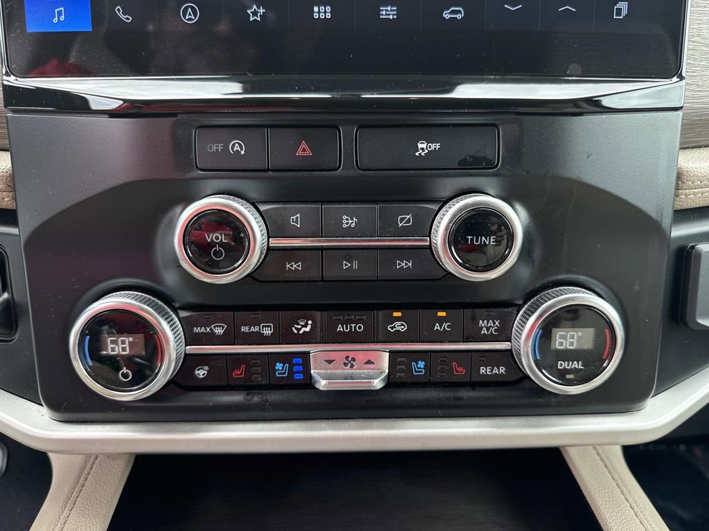 Used 2024 Ford Expedition Limited image 36