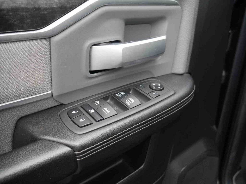 Used 2019 RAM 2500 Big Horn image 28