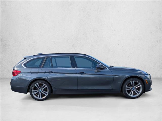 Used 2018 BMW 330i xDrive Wagon AWD/4WD image 4