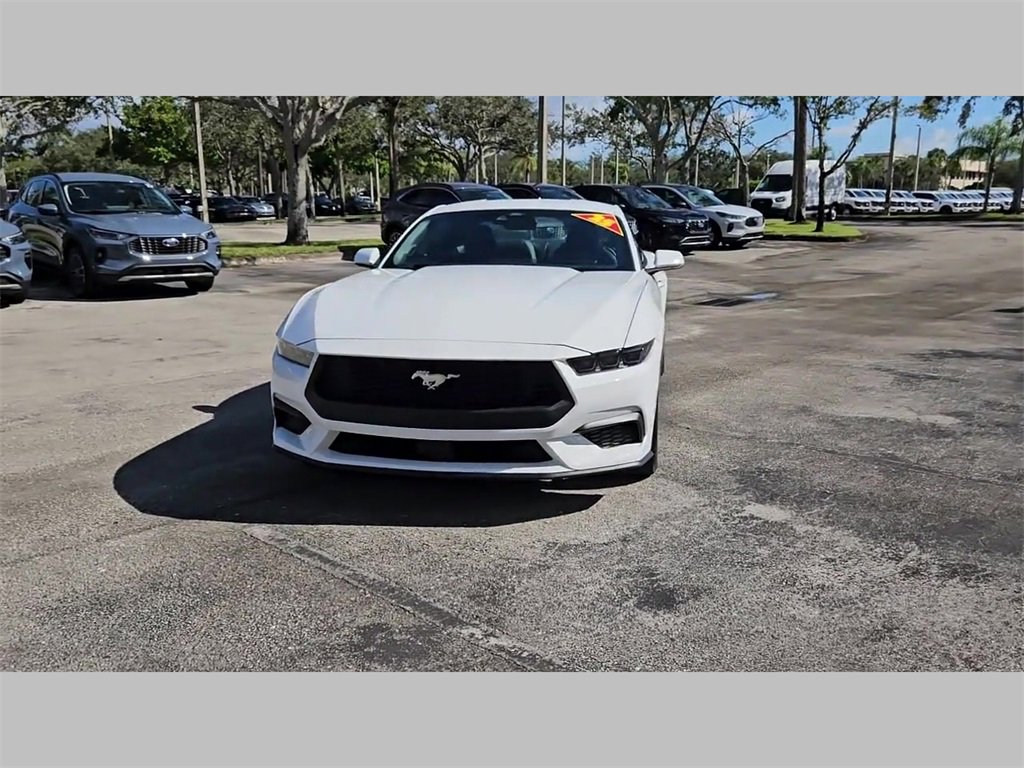 Used 2025 Ford Mustang Coupe image 40