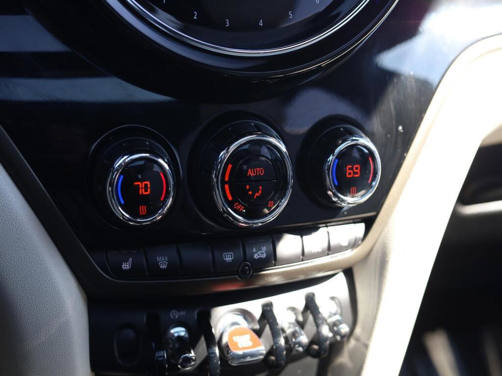 Used 2023 MINI Cooper Countryman S w/ Signature Upholstery Package image 16