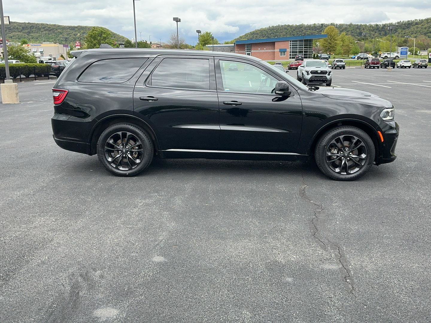 Used 2021 Dodge Durango R/T w/ Blacktop Package AWD/4WD image 4