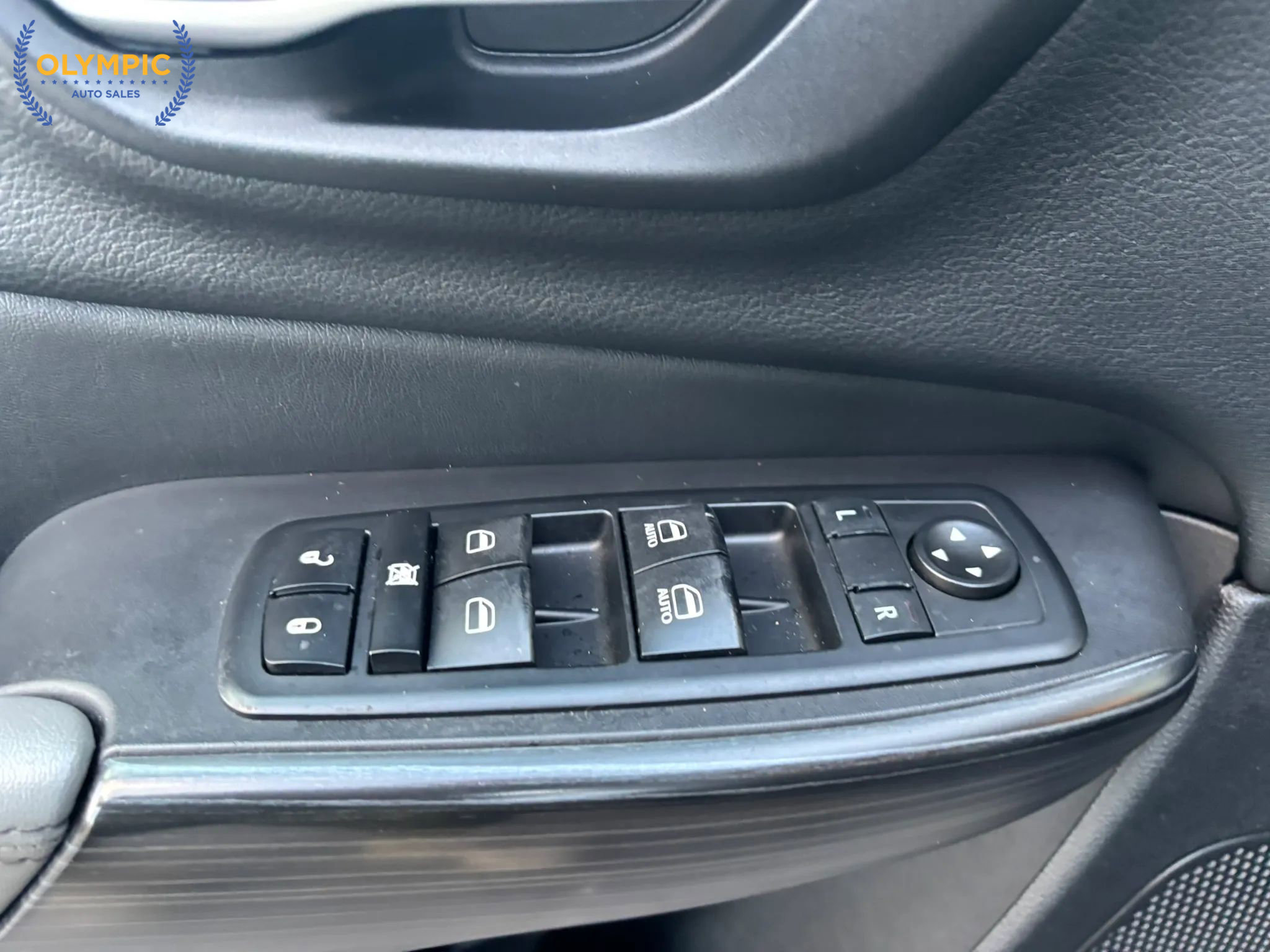 Used 2014 Jeep Cherokee Limited w/ Trailer Tow Group image 32