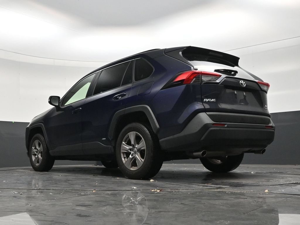 Used 2025 Toyota RAV4 XLE AWD/4WD image 22