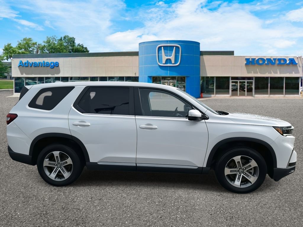 Certified 2023 Honda Pilot EX-L image 3