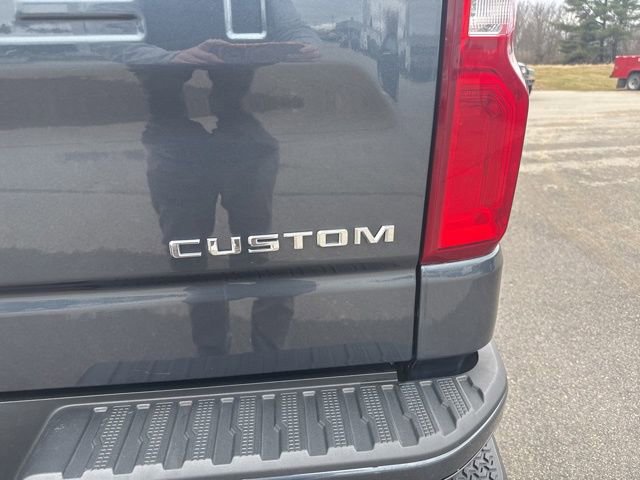 Used 2021 Chevrolet Silverado 1500 Custom image 11