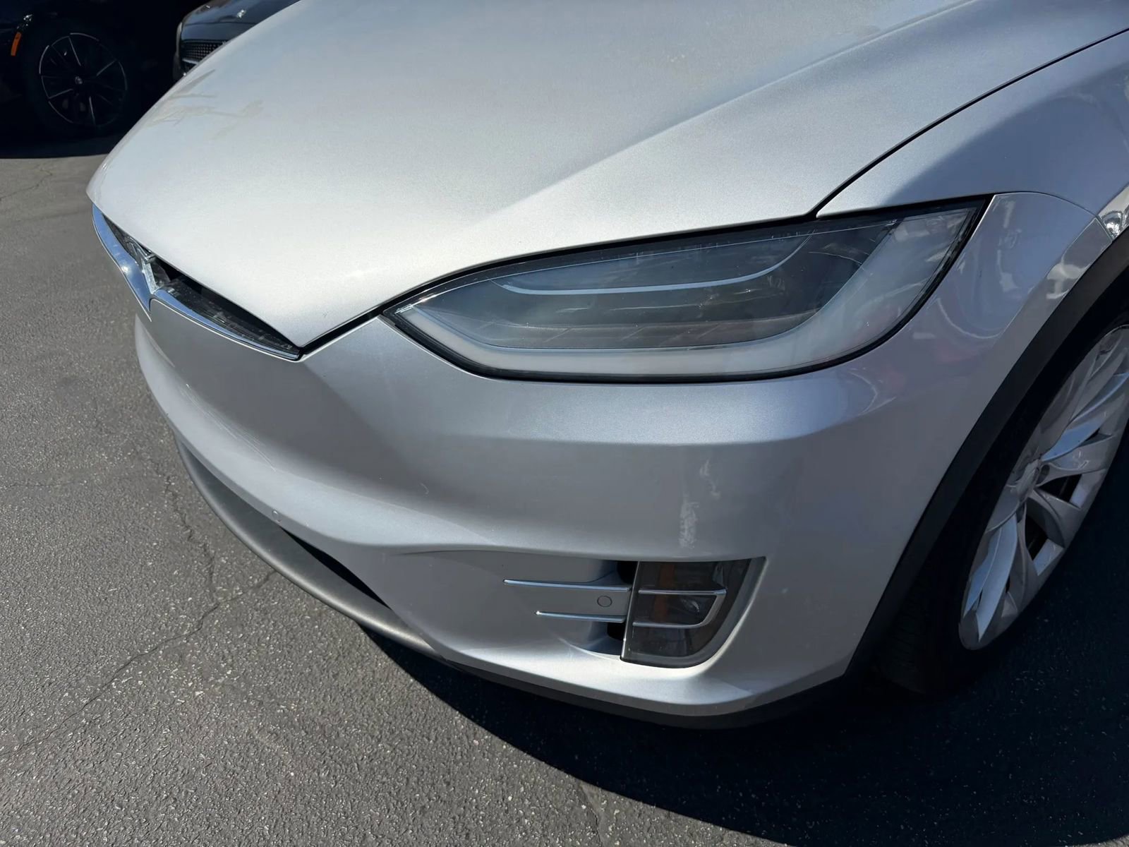 Used 2017 Tesla Model X 75D AWD/4WD image 4